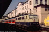 111 019 auf RE 7 als RB 4014 in Wuppertal Hbf am 06.09.1998
