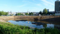 22.07.2012 - Die Baugrube ist mit Grundwasser vollgelaufen.