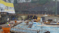 08-01-15 - Die Stahlbewehrung fr die Wnde des Treppenhauses wird eingebaut.