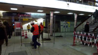 27.02.13 Die ersten Baugitter werden im Tunnel aufgestellt.
