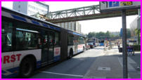 10.07.17 - An der Morianstr. stauen sich die Busse bis zur Hst. Karlsplatz.