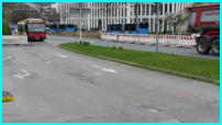 29.03.17 - Auch hier wurde n Markierungen aufgebracht. Zur Zeit dient dieses Straenstck als Taxiplatz.