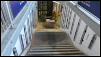 18.11.2020 - Die Neuen Wandhalterungen wurden nun auch an den Treppen angebracht.