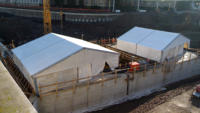 27.11.15 - Ein beheizbares Zelt wurde nun aufgebaut.