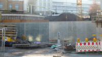 27.11.15 - Ein weiterer Teil der Sttzmauer ist nun ausgeschalt worden.