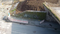 06.02.15 - Auch die Sttzmauer wurde nun freigelegt.
