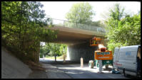 02.09.2020 - Die Brücke wird nun gestrichen.