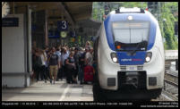01.08.2018 - Die ICE Fahrgste muten mit der RE 7 weiterreisen. Der Zug war sehr gut besetzt.