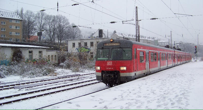 Monat 02 :420 865 auf S 9 Bottrop Hbf - W.-Hbf.in W.-Steinbeck am 3.12.2008