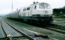03-215 076 auf N 9 am 31.05. 1993 in Gladbeck-Zweckel.