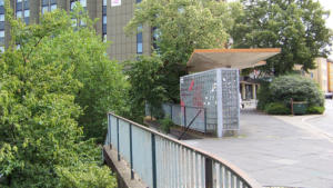 Hier befindet sich spter eine Fugngerbrcke 
