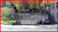 15.10.2018 - Am Buswarteplatz wurde letzte Woche ein Unterstand fr die Raucher geschaffen.