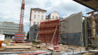 30.06.2012 - Das erste Stck der neuen Mauer ist nun fertig.