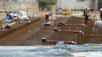 07.05.15 - Der nchste Teil wird zum Betonieren vorbereitet.