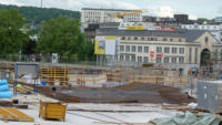 27.05.15 - AM nchste Abschnitt wird der Bewehrungsstahl eingebaut.