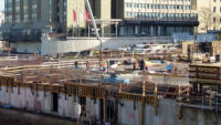 25.02.15 - Der nchste Teil der Zwischendecke wird gegossen.