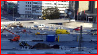 07.11.17 - Die Montage fr die Bussteigdcher hat bereits begonnen.
