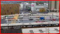 15.11.17 - Der Bau des Bussteigdaches geht zgig voran.