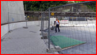 28.07.17 - Ab heute geht es wieder ber den Brgersteig weiter.