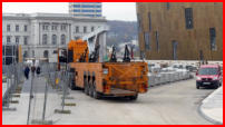 16.11.17 - Auch dieser LKW mu noch entladen werden.