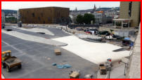 06.07.17 - Eiinge Dehnungsfugen werden eingebaut.
