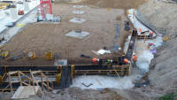 17.09.14 - Die Sandschicht ist fertig eingebaut. 