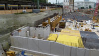 24.09.14 - Weitere Sttzen wurden ausgeschalt, der hintere Teil ist zum Betonieren fertig.