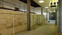 18.03.13 Die Staubschutzwand wchst weiter.