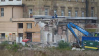12.07.13 - Der Rckbau des Neubaus von 1880 . Am 17.7.13 wurden der erste Teil der Historischen Steine ins Lager gefahren.