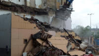 26.07.13 - Der Rckbau des  Anbau ist fast geschafft.
