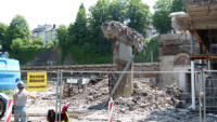 02.07.13 - Stck fr Stck zerbrselt der Beton.