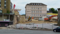 17.07.13 - Der Erste Teil der Sttzmauer ist gefallen.