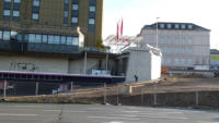 03.12.13 - Die ersten Bordsteine sind gesetzt.
