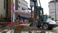 28.01.13  - Seit dem 21.1.13 werden die Bohrpfhle ins Erdreich getrieben