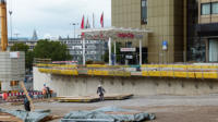 14.10.13 - Der groteil der Mauer ist nun fertig.