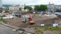 13.07.15 -  Ein Teil des recyelten Bauschutts wird hier als Unterbau wieder eingebaut.