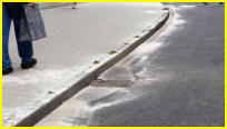 05.06.2018 - Der Gussasphalt ist hier nun auch eingebaut.