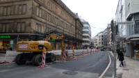 25.10.13 - Inzwischen ist die Baustelle zur anderen Straenseite gewandert.