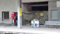05.05.15 - Ein Blick durch den Bauzaun am Gleis 1 ist zur Zeit nicht mehr mglich.