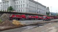 30.09.14 - Die alte Teerdecke wird zurckgebaut.