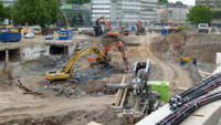 27.05.15 - Die Tunnelreste werden entfernt.