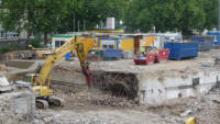 16.06.15 - Nun fllt die Ostmauer vom ex Personnentunnel.