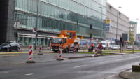 05.11.14 - Die Lichtzeichenanlage wird montiert.