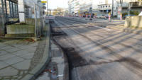 20.11.14- - Der Teerbelag wurde abgefrst.