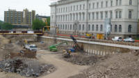 16.06.15 - Das Setzen der Felsanker ist nun auch bald geschafft.