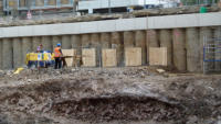 11.05.15 - Verschalungen fr die neue Mauer