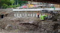 29.05.15 - Die ersten Wandanker werden eingesetzt.