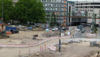 16.06.15 - Die Baustelle hat seit kurzen nur noch diese Ein und Ausfahrt.