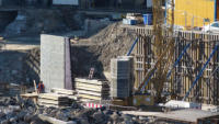 27.10.15 - Die ersten Sttmauer wurde nun ausgeschalt.