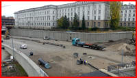 07.11.16 - Der Einbau der Bordsteine gehrt zgig V. Der Straenverlauf ist nun gut erkennbar.